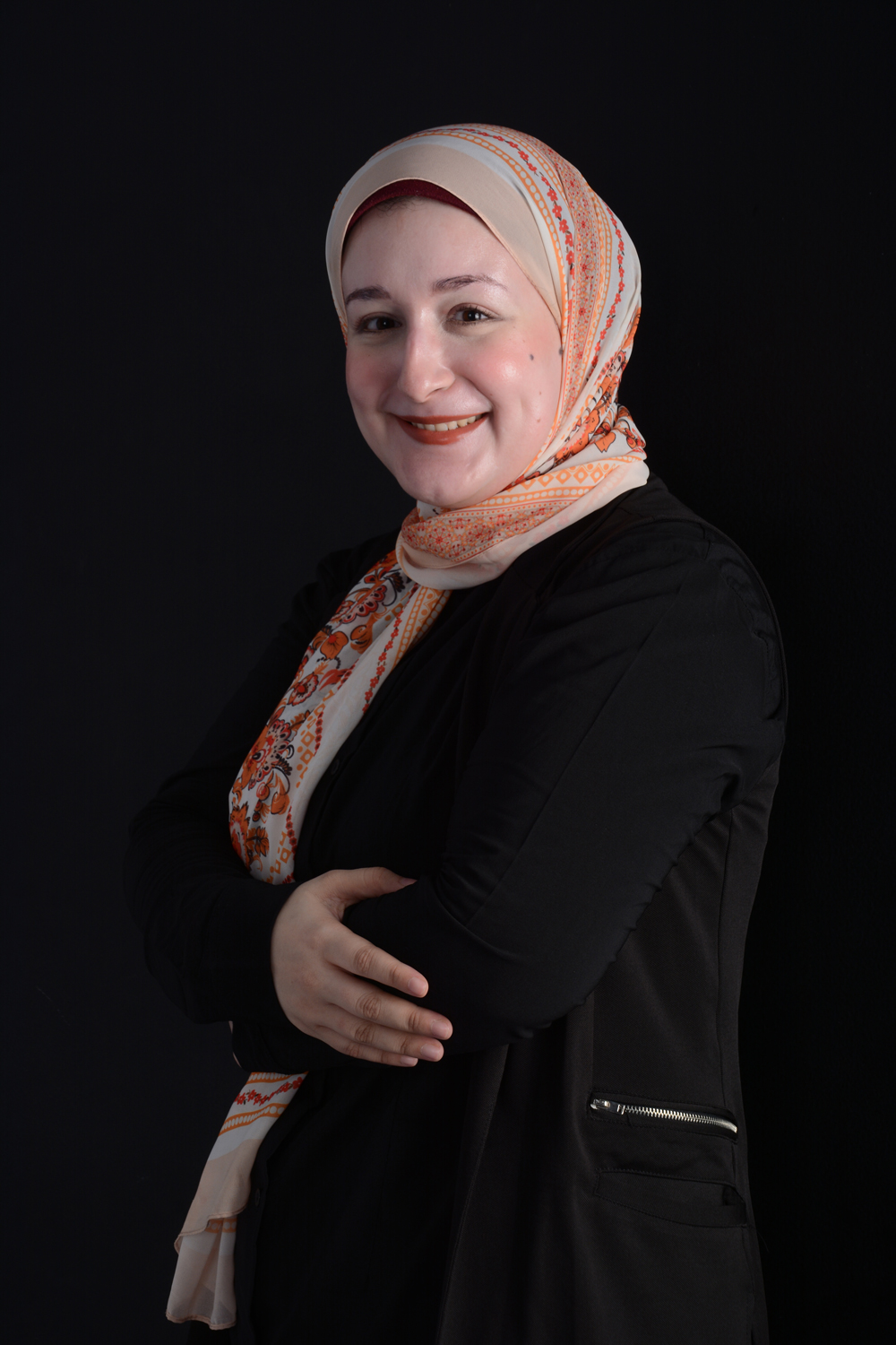 الأستاذة نهلة عبد الباقي - أخصائية علاج نفسي إكلينيكي تقدم جلسات علاج نفسي أونلاين للأفراد في مصر والعالم العربي